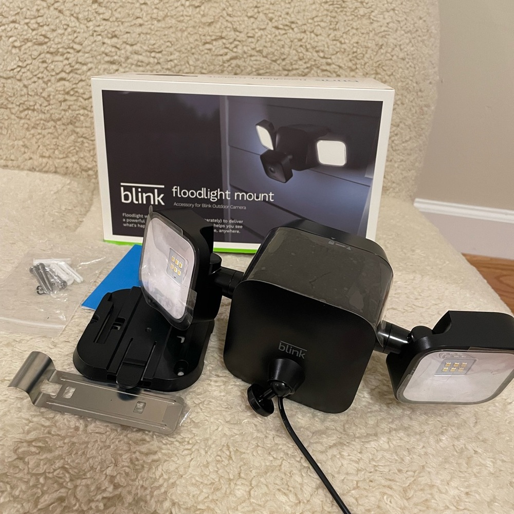 Blink Black Floodlight Mount